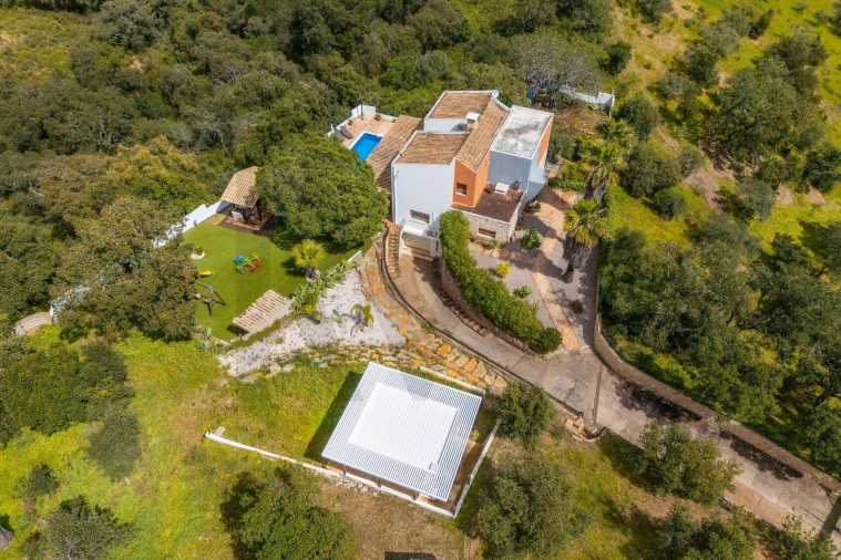 Moradia T4 para Venda em Santa Catarina da Fonte do Bispo Foto 4