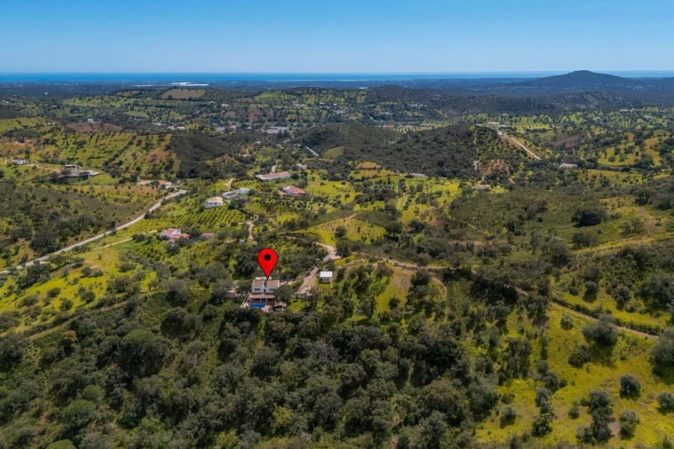 Moradia T4 para Venda em Santa Catarina da Fonte do Bispo Foto 7