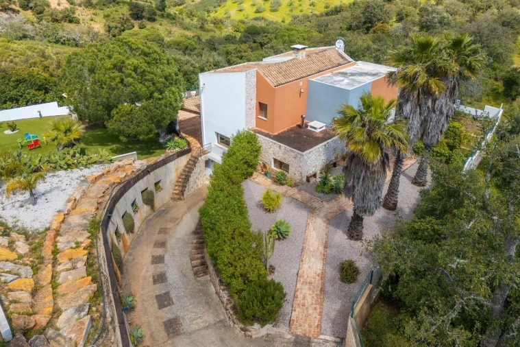 Moradia T4 para Venda em Santa Catarina da Fonte do Bispo Foto 1