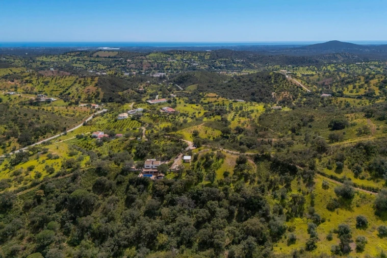 Moradia T4 para Venda em Santa Catarina da Fonte do Bispo Foto 8