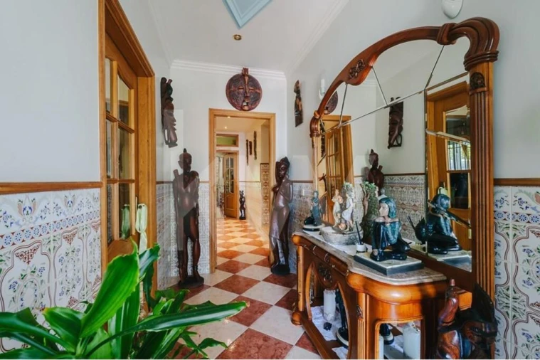 Moradia T6 para Venda em Milheiros de Poiares Foto 6