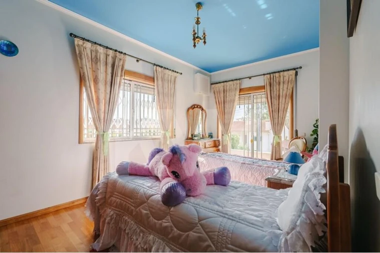 Moradia T6 para Venda em Milheiros de Poiares Foto 15