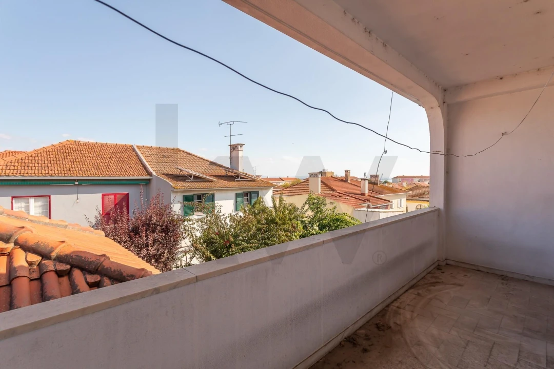 Moradia T3 para Venda em Beato Foto 31