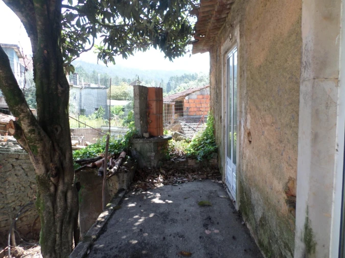 Moradia T3 para Venda em Sazes do Lorvão Foto 15