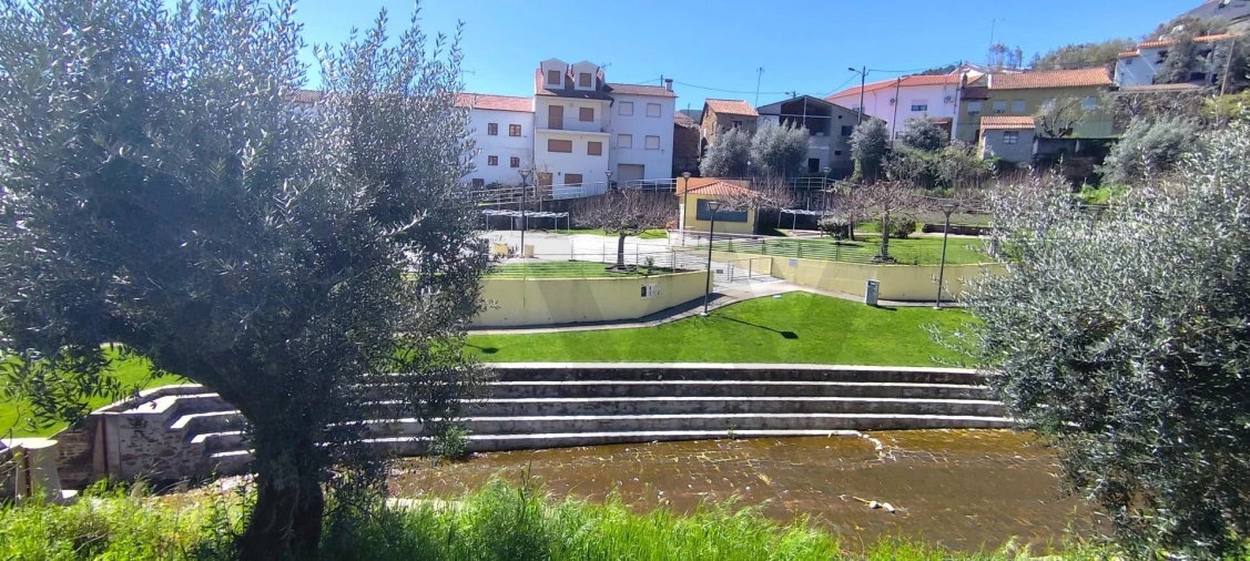 Moradia T3 para Venda em Dornelas do Zezere Foto 7