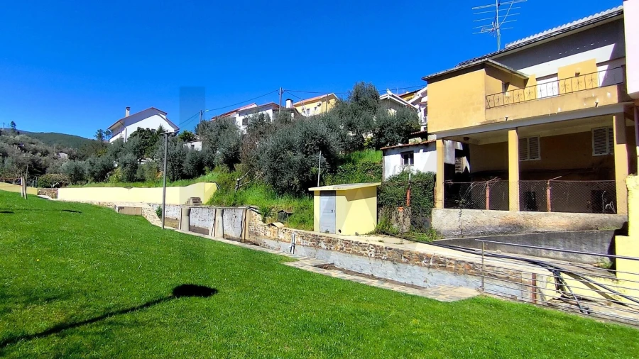 Moradia T3 para Venda em Dornelas do Zezere Foto 2