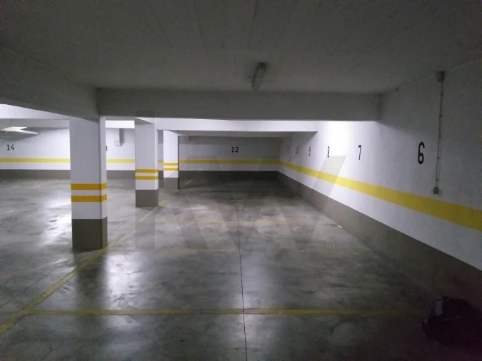 Negócio para Venda em Algueirão-Mem Martins Foto 1