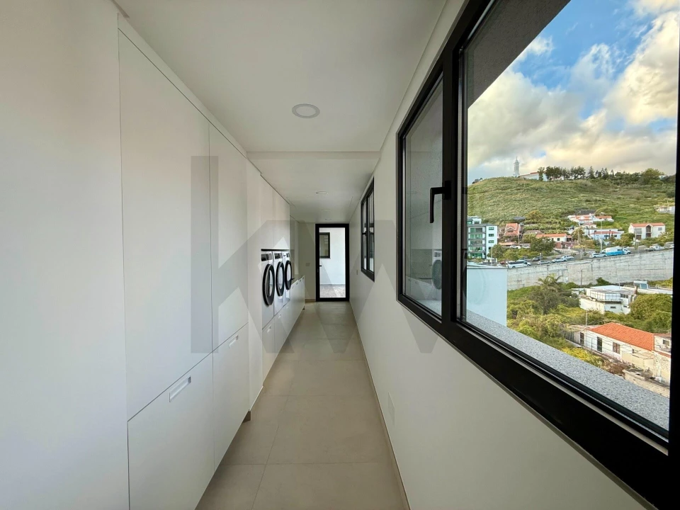 Apartamento T4 para Venda em São Martinho Foto 48