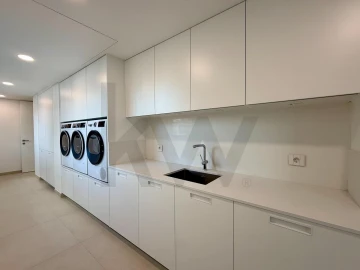 Apartamento T4 para Venda em São Martinho