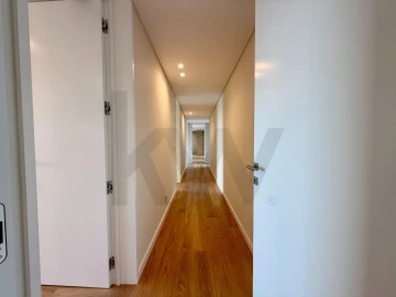 Apartamento T4 para Venda em São Martinho
