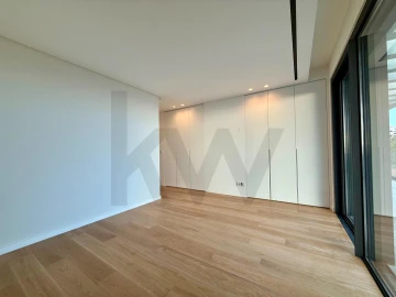 Apartamento T4 para Venda em São Martinho