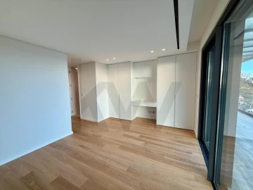 Apartamento T4 para Venda em São Martinho