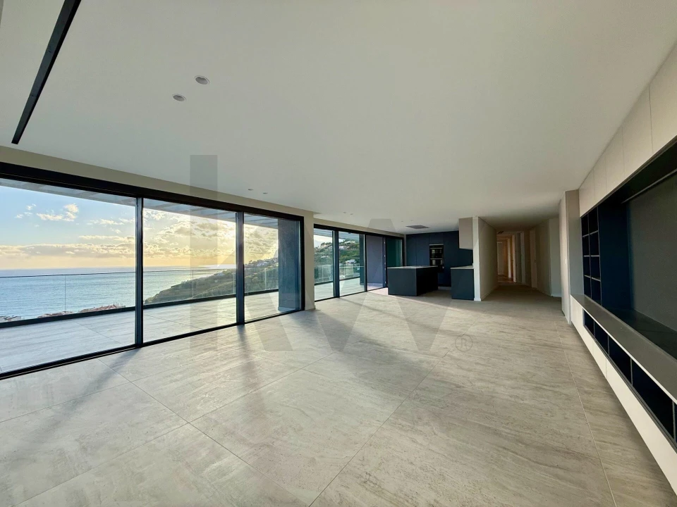 Apartamento T4 para Venda em São Martinho Foto 4