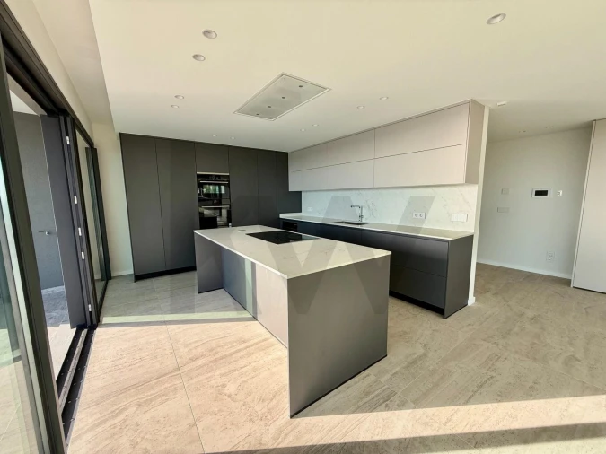 Apartamento T4 para Venda em São Martinho Foto 6