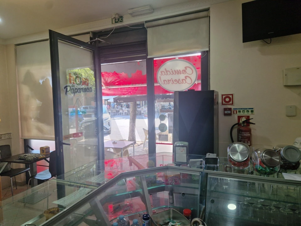 Negócio para Venda em Alhos Vedros Foto 3