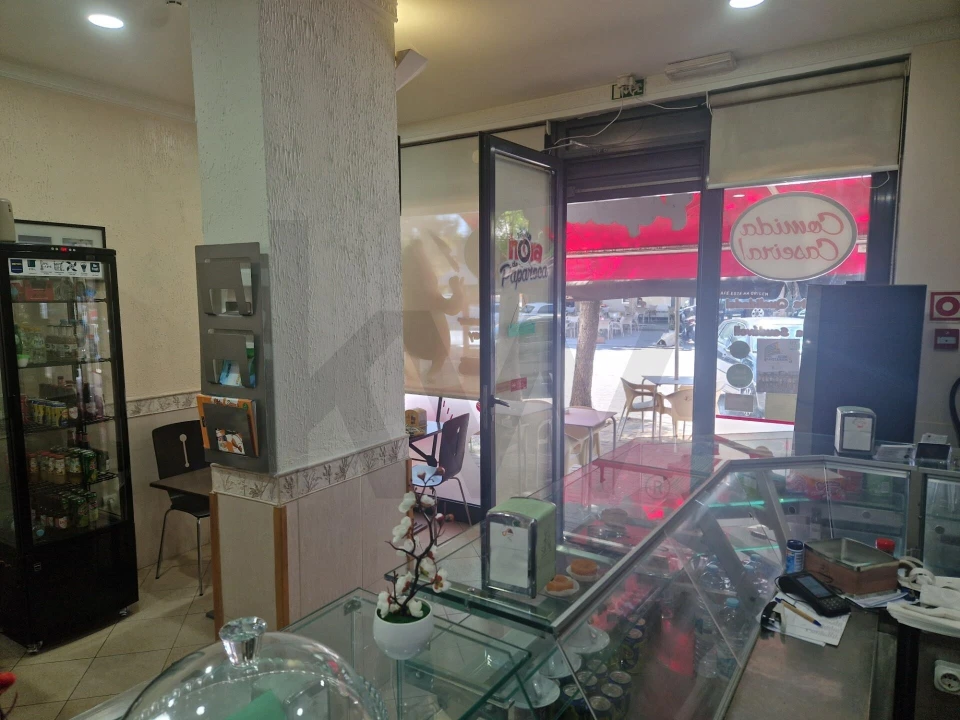 Negócio para Venda em Alhos Vedros Foto 1