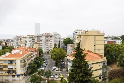 Apartamento T4 para Venda em Oeiras e São Julião da Barra, Paço de Arcos e Caxias