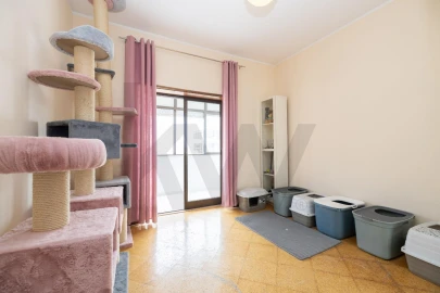 Apartamento T4 para Venda em Oeiras e São Julião da Barra, Paço de Arcos e Caxias