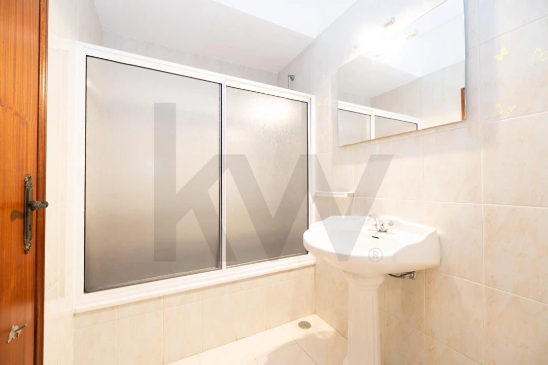Apartamento T4 para Venda em Oeiras e São Julião da Barra, Paço de Arcos e Caxias Foto 8