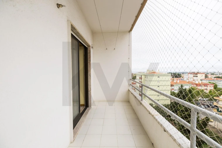 Apartamento T4 para Venda em Oeiras e São Julião da Barra, Paço de Arcos e Caxias Foto 3
