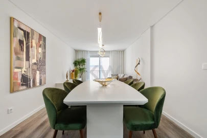 Apartamento T2 para Venda em Funchal (Se)