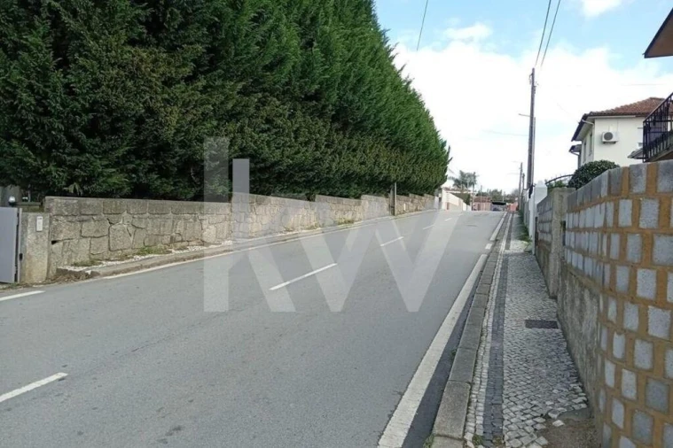 Moradia T6 para Venda em O. Azeméis, Riba-Ul, Ul, Macinhata Seixa, Madail Foto 5