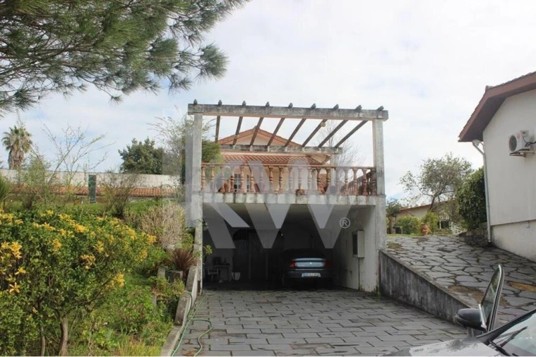 Moradia T6 para Venda em O. Azeméis, Riba-Ul, Ul, Macinhata Seixa, Madail Foto 10