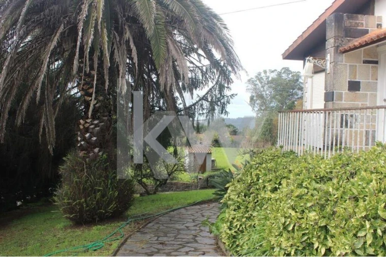 Moradia T6 para Venda em O. Azeméis, Riba-Ul, Ul, Macinhata Seixa, Madail Foto 23