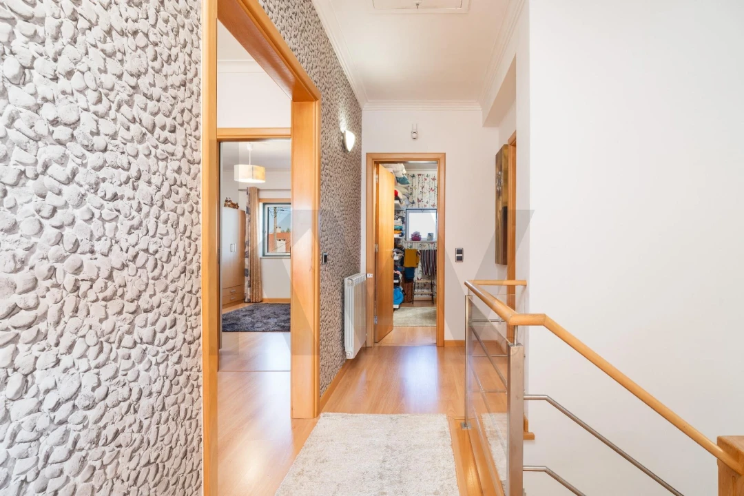 Moradia T5 para Venda em Sé Nova, Santa Cruz, Almedina e São Bartolomeu Foto 16