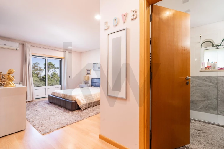 Moradia T5 para Venda em Sé Nova, Santa Cruz, Almedina e São Bartolomeu Foto 28