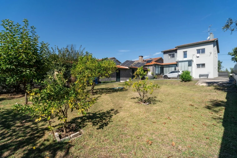 Moradia T5 para Venda em Sé Nova, Santa Cruz, Almedina e São Bartolomeu Foto 33