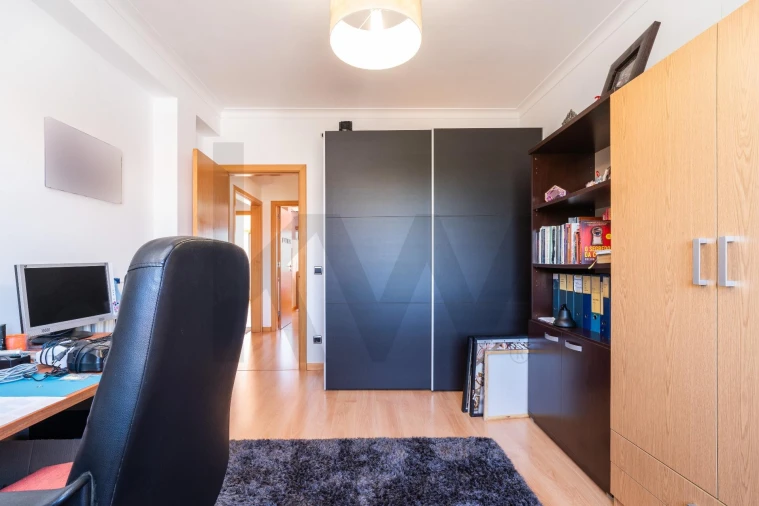 Moradia T5 para Venda em Sé Nova, Santa Cruz, Almedina e São Bartolomeu Foto 25