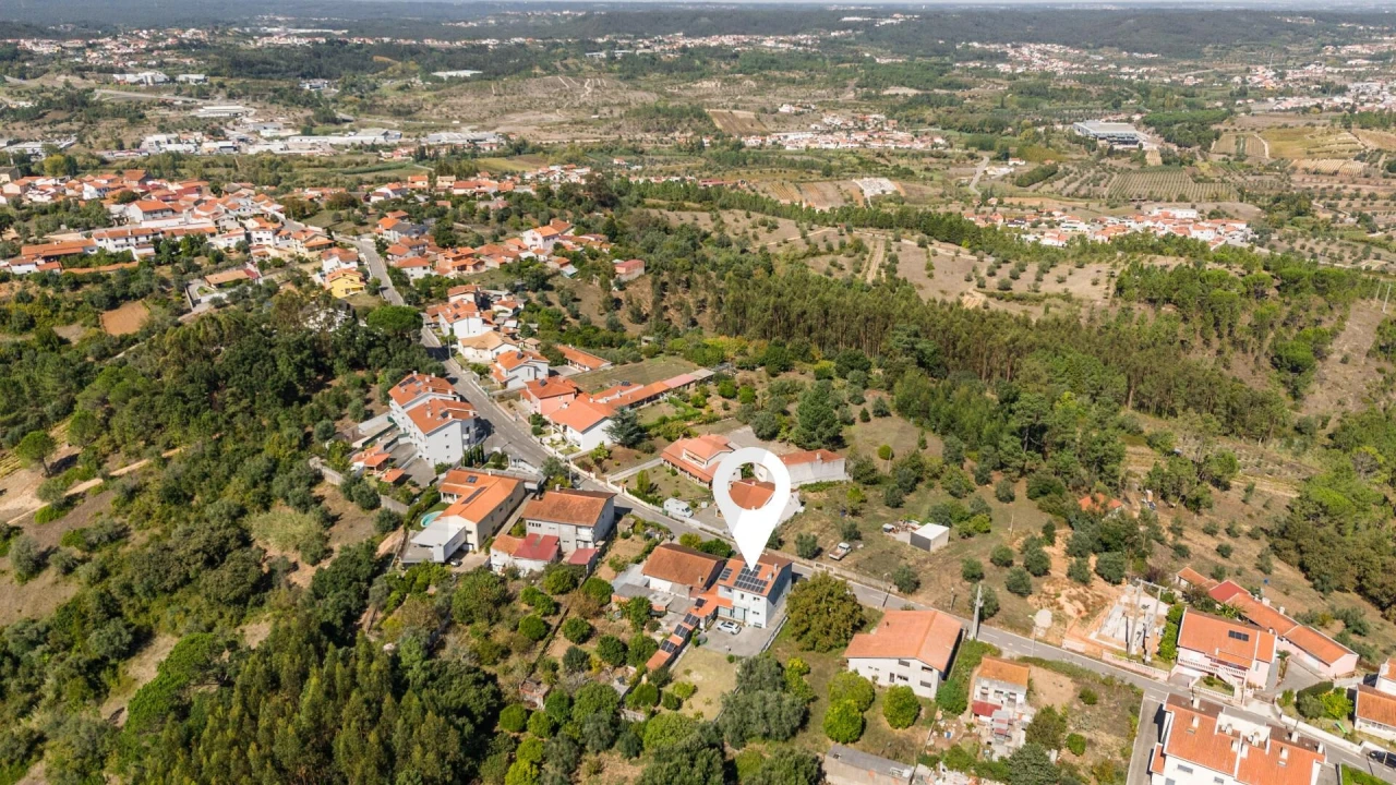 Moradia T5 para Venda em Sé Nova, Santa Cruz, Almedina e São Bartolomeu Foto 45