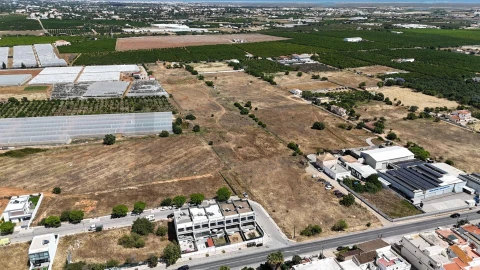 Terreno para Venda em Conceição e Estoi