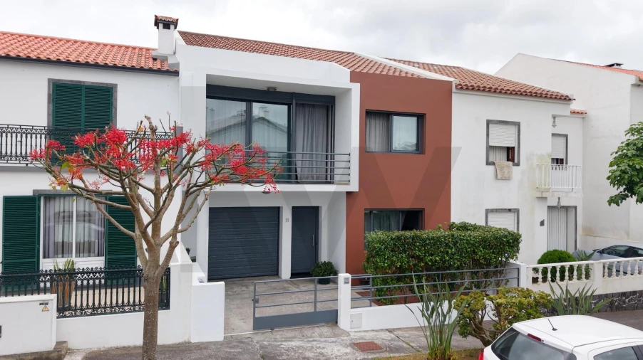 Moradia T3 para Venda em Rosto do Cão (Livramento) Foto 1