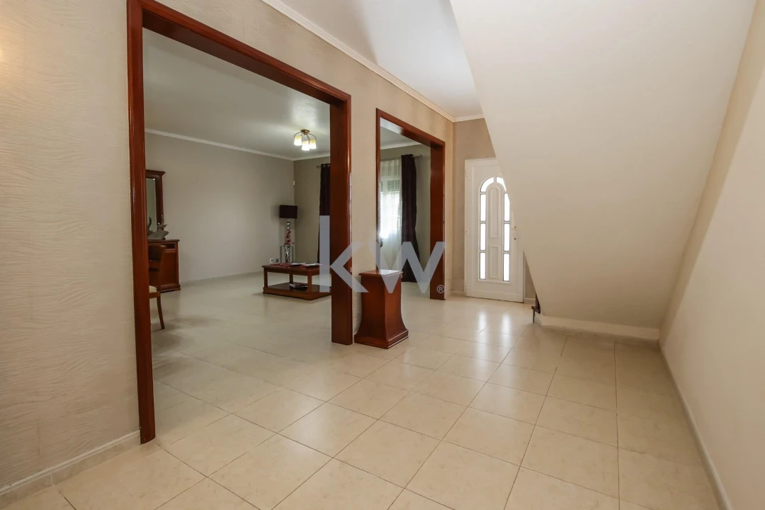 Moradia T4 para Venda em Arrifes Foto 37