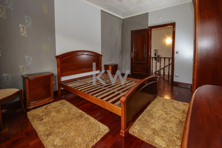 Moradia T4 para Venda em Arrifes Foto 35