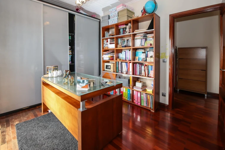 Moradia T4 para Venda em Arrifes Foto 30