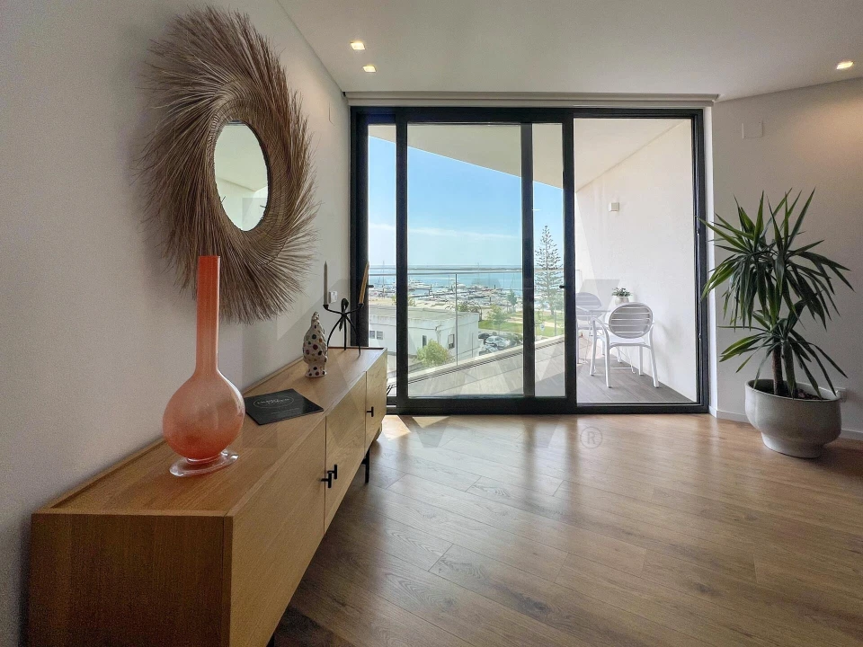 Apartamento T2 para Venda em Olhão Foto 6