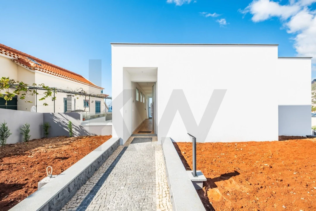 Moradia T3 para Venda em São Martinho Foto 44