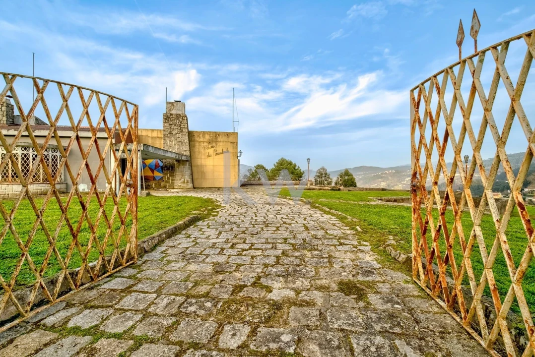 Moradia T4 para Venda em Chaviães e Paços Foto 6