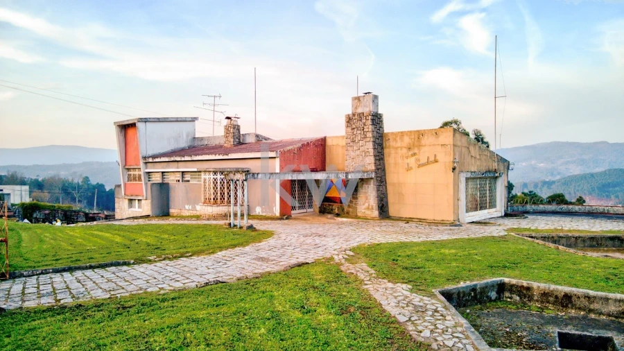 Moradia T4 para Venda em Chaviães e Paços Foto 2