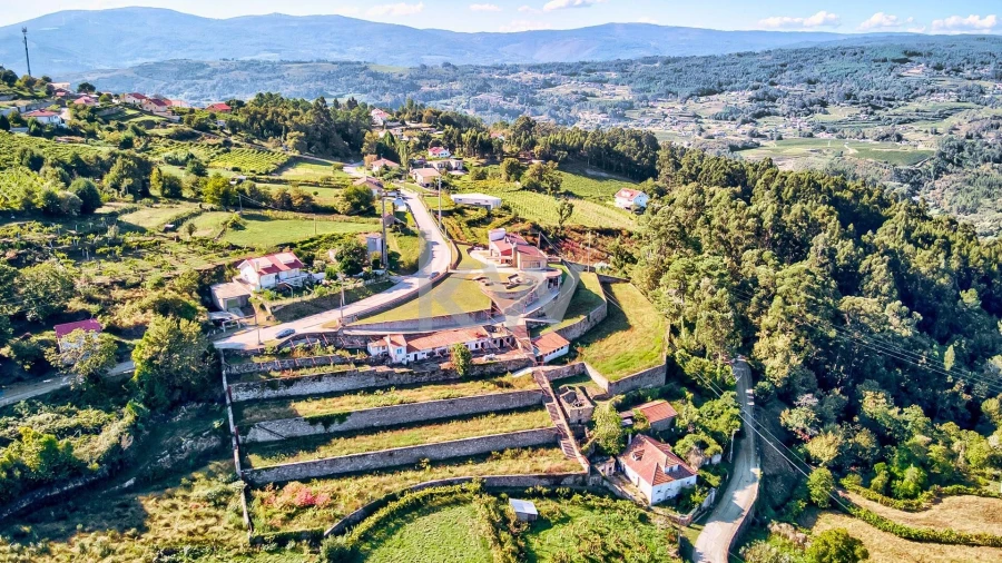 Moradia T4 para Venda em Chaviães e Paços Foto 7