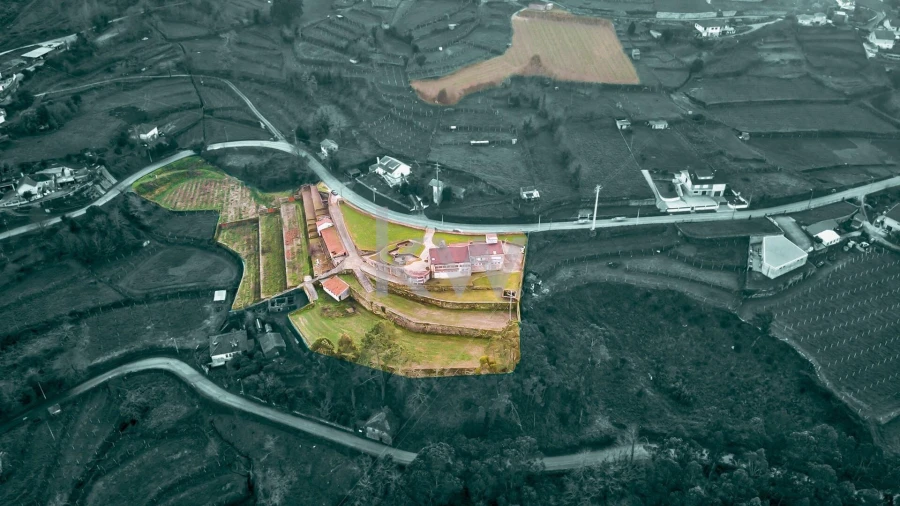 Moradia T4 para Venda em Chaviães e Paços Foto 5