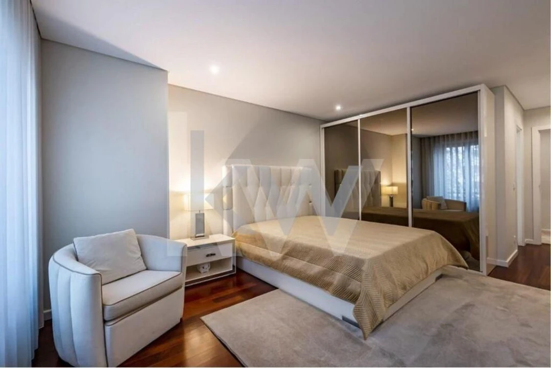 Apartamento T4 para Venda em Paranhos Foto 10