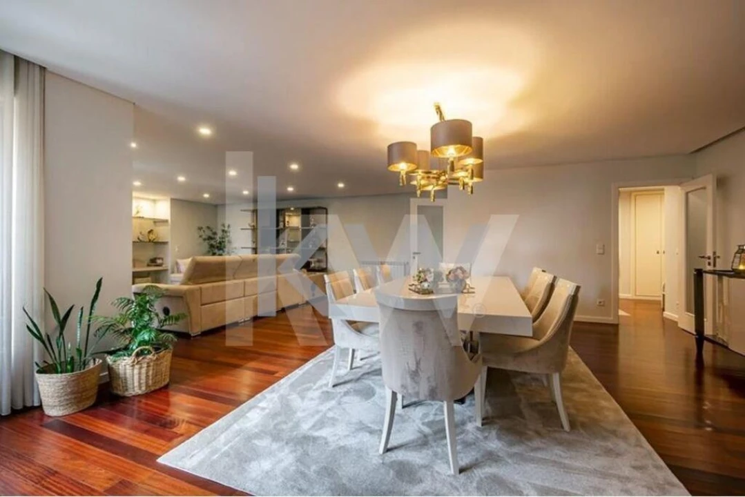 Apartamento T4 para Venda em Paranhos Foto 8