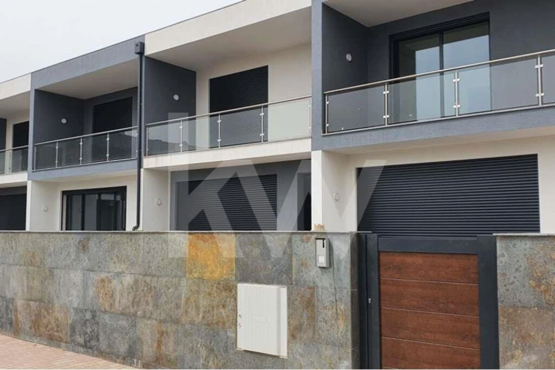 Moradia T3 para Venda em Albufeira e Olhos de Água Foto 7