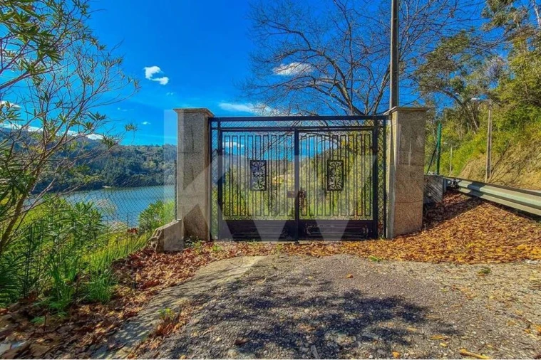 Terreno para Venda em Foz do Sousa e Covelo Foto 4