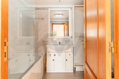 Apartamento T3 para Venda em Funchal (São Pedro)