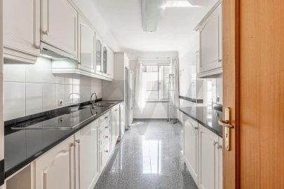 Apartamento T3 para Venda em Funchal (São Pedro)